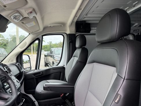 Used 2023 RAM ProMaster 2500 FWD image 20