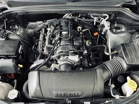 Used 2024 Dodge Durango R/T w/ Tow 'N Go Group image 7