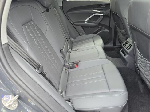 Used 2025 Audi Q5 Premium Plus w/ Premium Plus AWD/4WD image 33