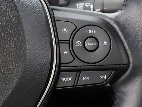 Certified 2023 Toyota Corolla SE image 20