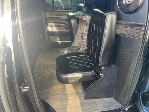 Used 2019 GMC Yukon XL Denali image 27