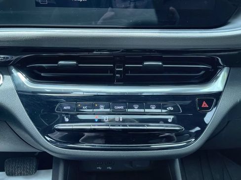 Used 2024 Buick Envista Avenir FWD image 34