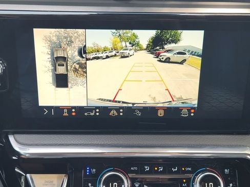 Used 2024 GMC Sierra 2500 Denali w/ Denali Reserve Package AWD/4WD image 19
