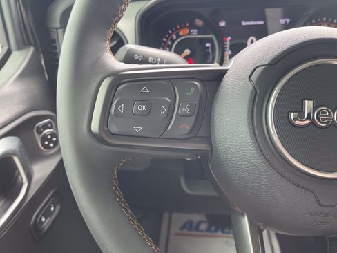 Used 2024 Jeep Wrangler Sport AWD/4WD image 21