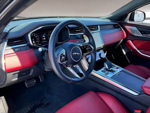 Used 2024 Jaguar XF R-Dynamic SE image 15