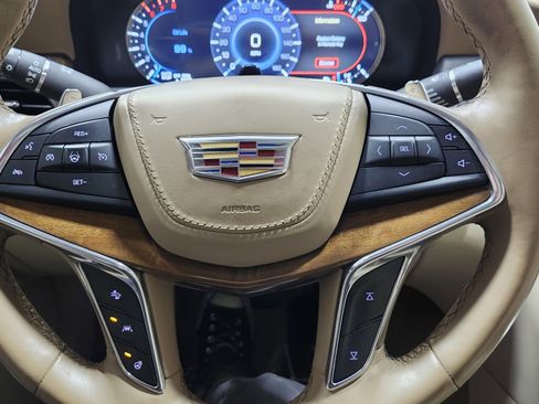Used 2018 Cadillac CT6 Platinum image 34
