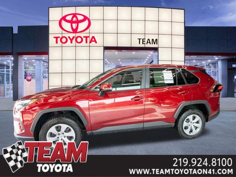 Used 2024 Toyota RAV4 LE AWD/4WD image 1