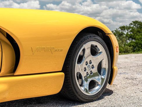 Used 2001 Dodge Viper GTS RWD image 56