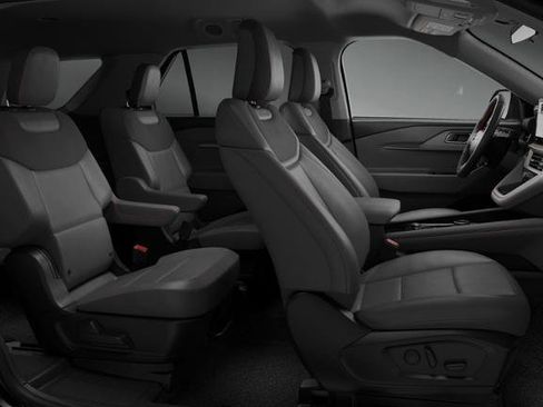 New 2026 Ford Explorer Active w/ Active Comfort Package AWD/4WD image 6