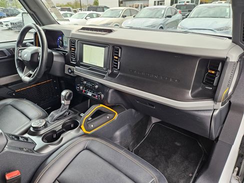 Used 2023 Ford Bronco Badlands AWD/4WD image 34