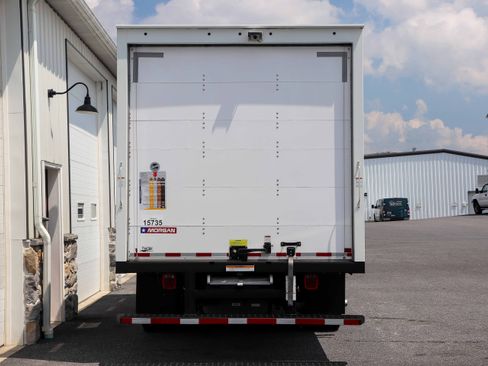 Used 2024 Ford E-450 and Econoline 450 Super Duty w/ Driver's Safety Package RWD image 4
