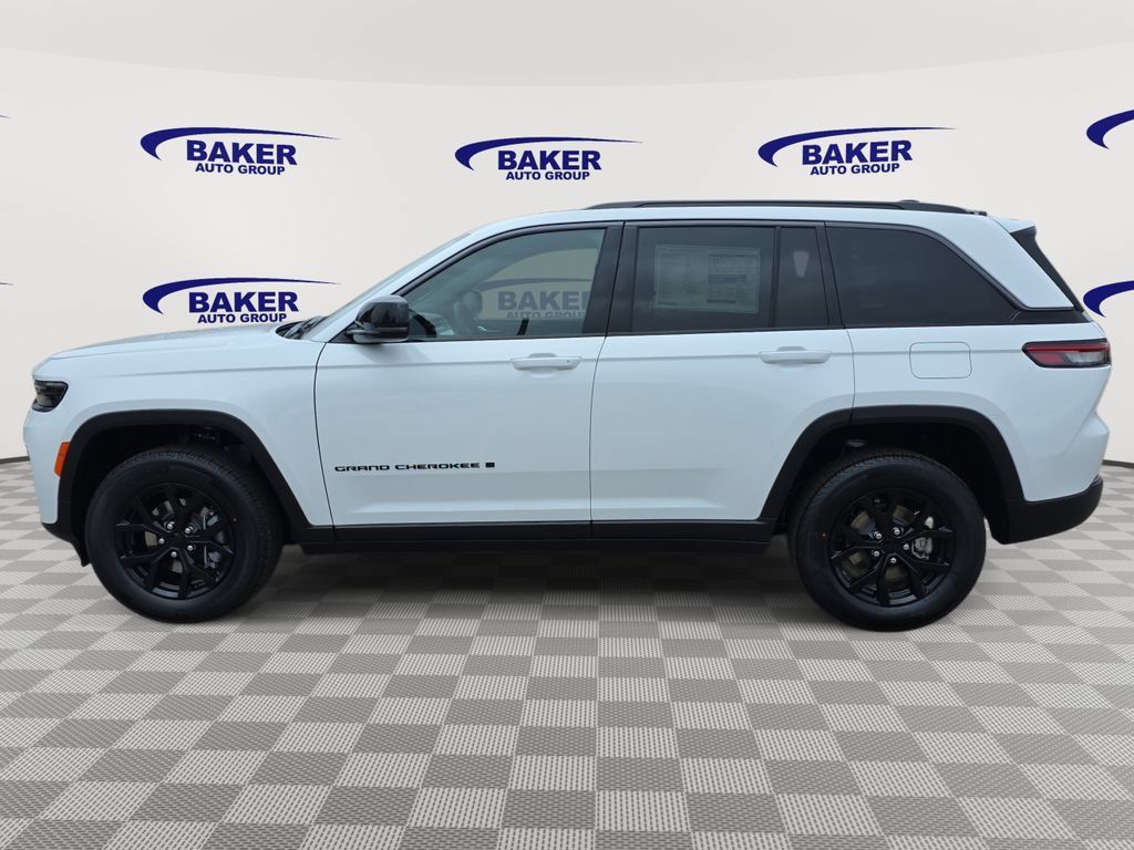 New 2026 Jeep Grand Cherokee Altitude AWD/4WD image 6