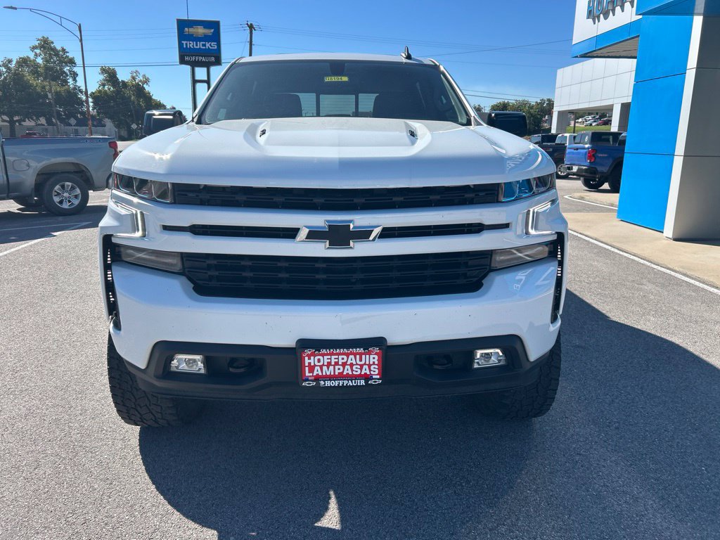 Used 2021 Chevrolet Silverado 1500 RST w/ LPO, Blackout Package AWD/4WD image 3