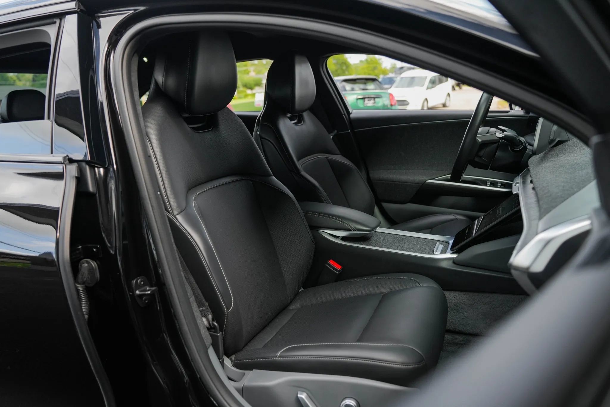 Used 2024 Lucid Air Touring AWD/4WD image 27
