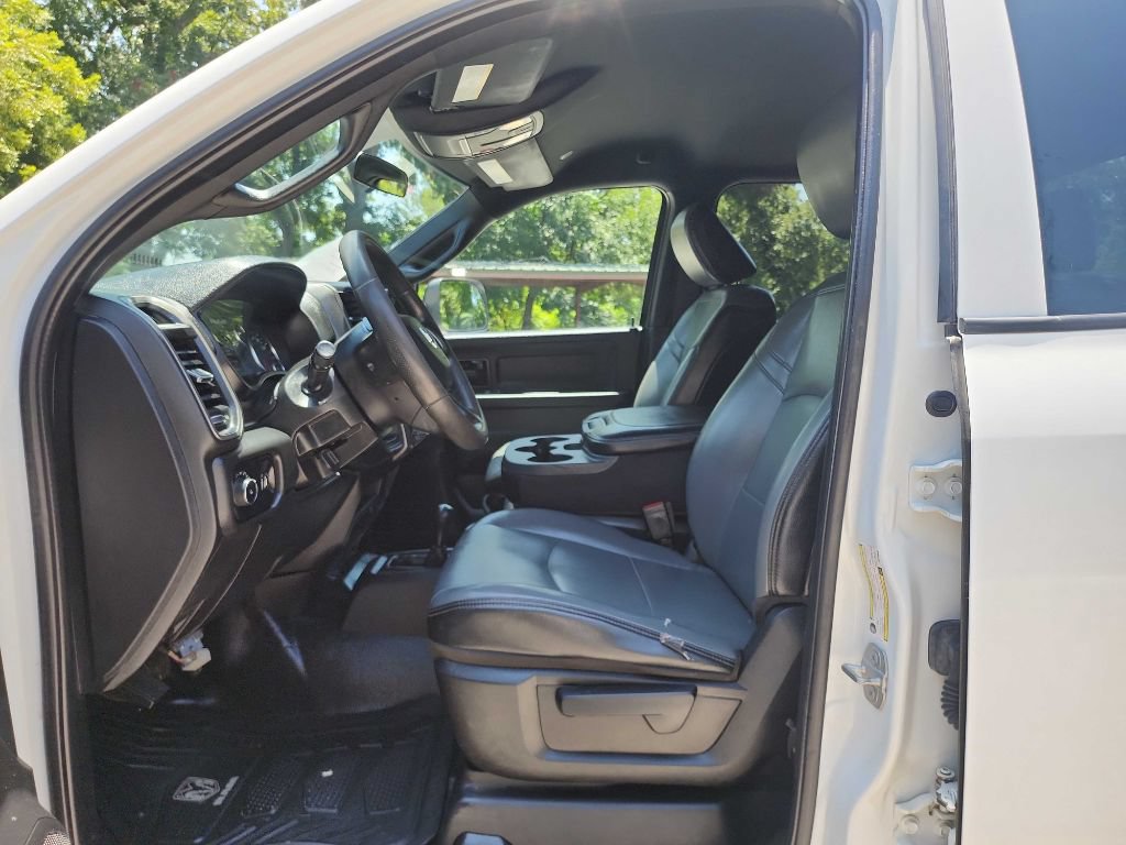 Used 2022 RAM 2500 Tradesman w/ Chrome Appearance Group AWD/4WD image 17