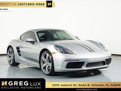 Used 2025 Porsche 718 Cayman RWD image 5