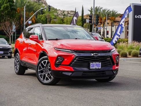 Used 2023 Chevrolet Blazer RS w/ Driver Confidence II Package image 2