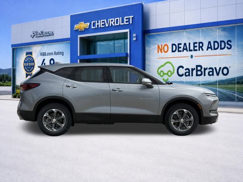 Used 2025 Chevrolet Blazer LT AWD/4WD image 8