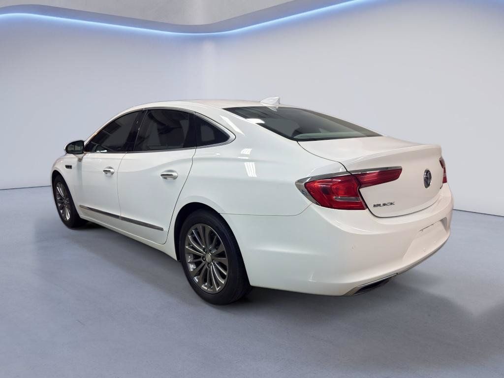 Used 2017 Buick LaCrosse Essence w/ Sun and Shade Package FWD image 5