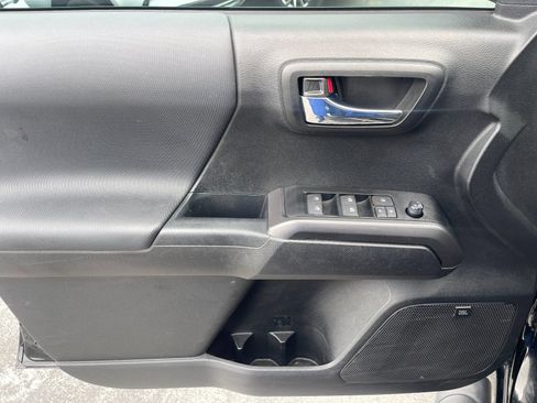 Used 2023 Toyota Tacoma TRD Pro AWD/4WD image 12