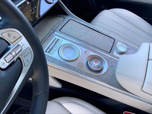 Used 2021 Genesis GV80 3.5T image 16