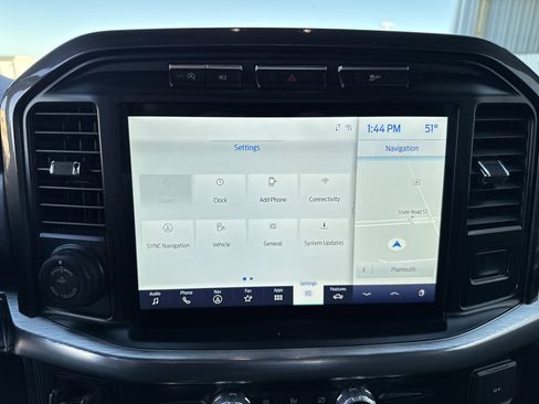 Certified 2021 Ford F150 Lariat w/ Equipment Group 502A High image 45