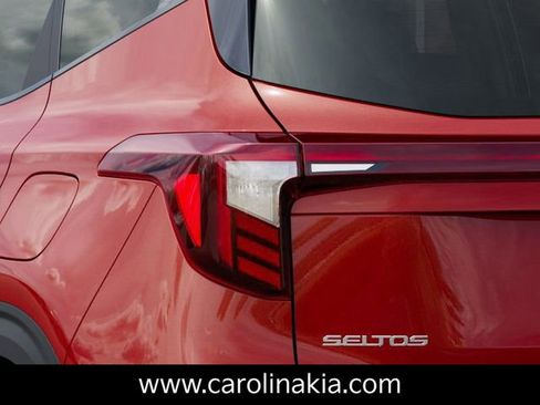 New 2026 Kia Seltos S image 9