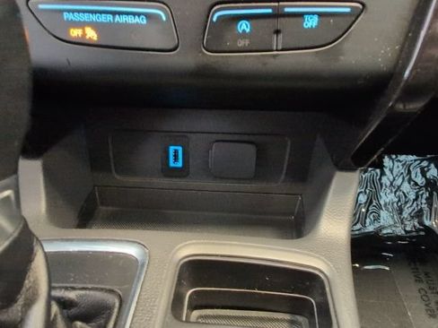Used 2017 Ford Escape Titanium AWD/4WD image 24
