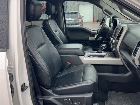 Used 2017 Ford F150 Lariat w/ Equipment Group 502A Luxury image 12
