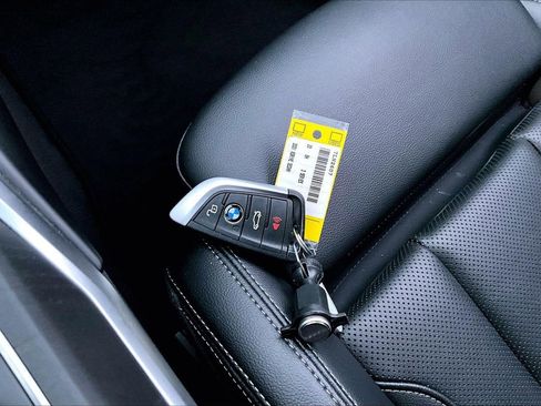 Used 2023 BMW 330i xDrive Sedan w/ Driving Assistance Package image 32