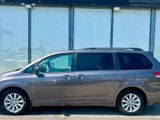Used 2012 Toyota Sienna LE image 2