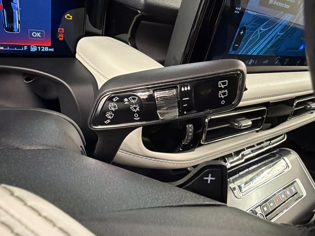 New 2027 Lincoln Aviator AWD image 20