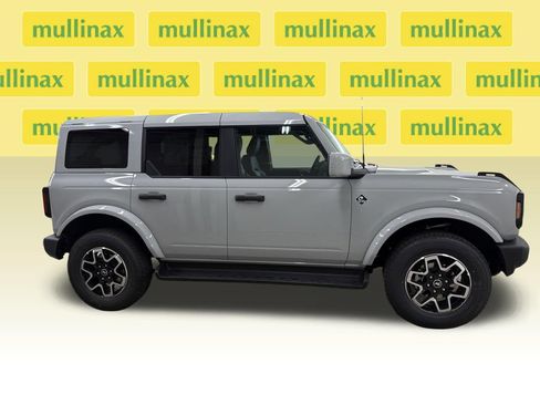 New 2026 Ford Bronco Outer Banks AWD/4WD image 2