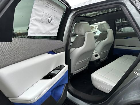 New 2026 Cadillac Optiq Luxury 1 image 16