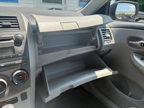 Used 2011 Toyota Corolla FWD image 15