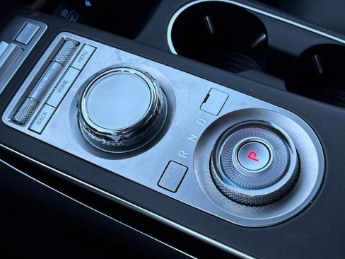 Used 2025 Genesis GV70 2.5T image 31