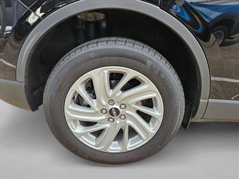 Used 2025 Lincoln Corsair FWD image 18
