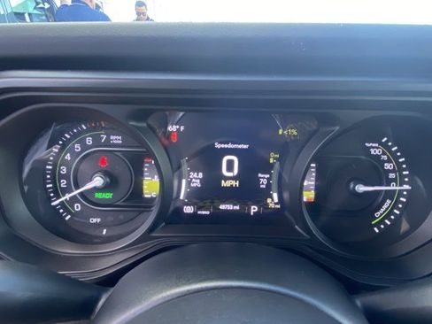 Used 2024 Jeep Wrangler Unlimited Sahara w/ Technology Group image 18