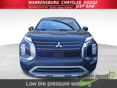 Used 2024 Mitsubishi Outlander SE AWD/4WD image 8