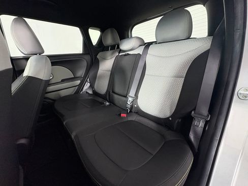 Used 2015 Kia Soul + FWD image 19