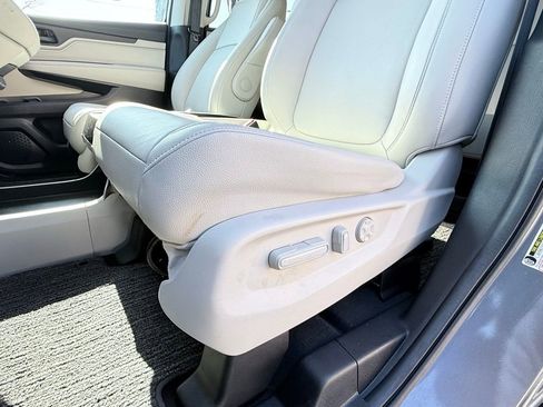 Used 2025 Honda Odyssey EX-L image 22