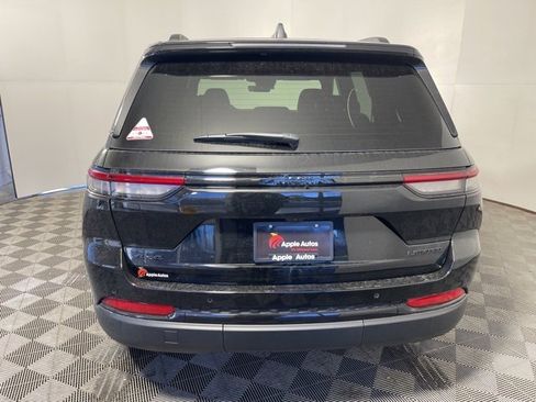 New 2025 Jeep Grand Cherokee Limited w/ Black Appearance Package image 5