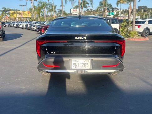 Used 2025 Kia K4 LXS image 8