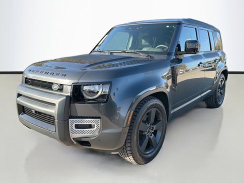 Used 2024 Land Rover Defender 110 S image 7