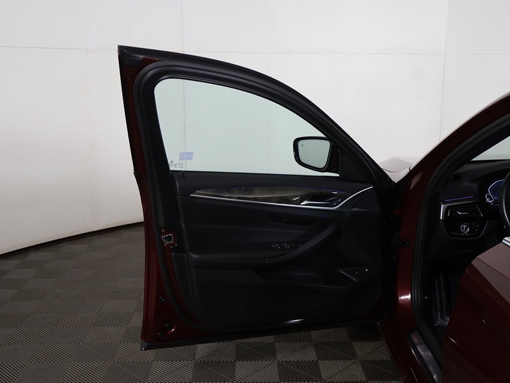 Used 2023 BMW 530e xDrive w/ Convenience Package AWD/4WD image 21