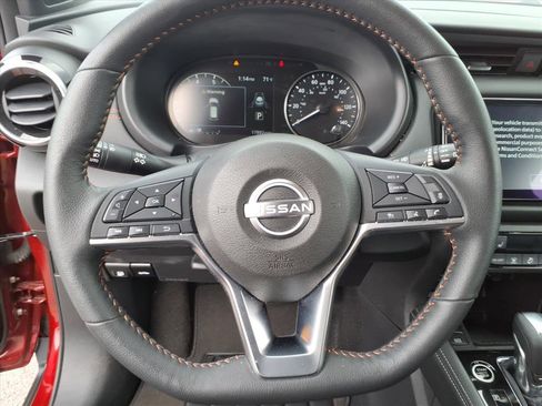 Certified 2024 Nissan Kicks SR w/ SR Premium Package image 10