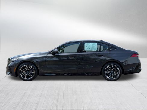 Used 2026 BMW 530i xDrive AWD/4WD image 4