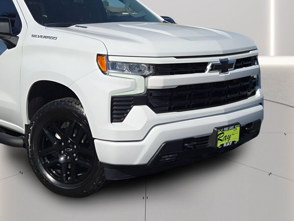 Used 2026 Chevrolet Silverado 1500 RST w/ RST Select Package AWD/4WD image 2