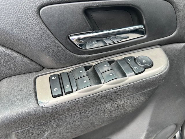 Used 2013 Chevrolet Tahoe 2WD image 16