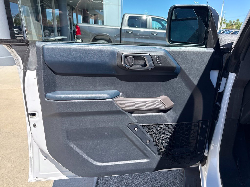 Used 2023 Ford Bronco Outer Banks AWD/4WD image 18